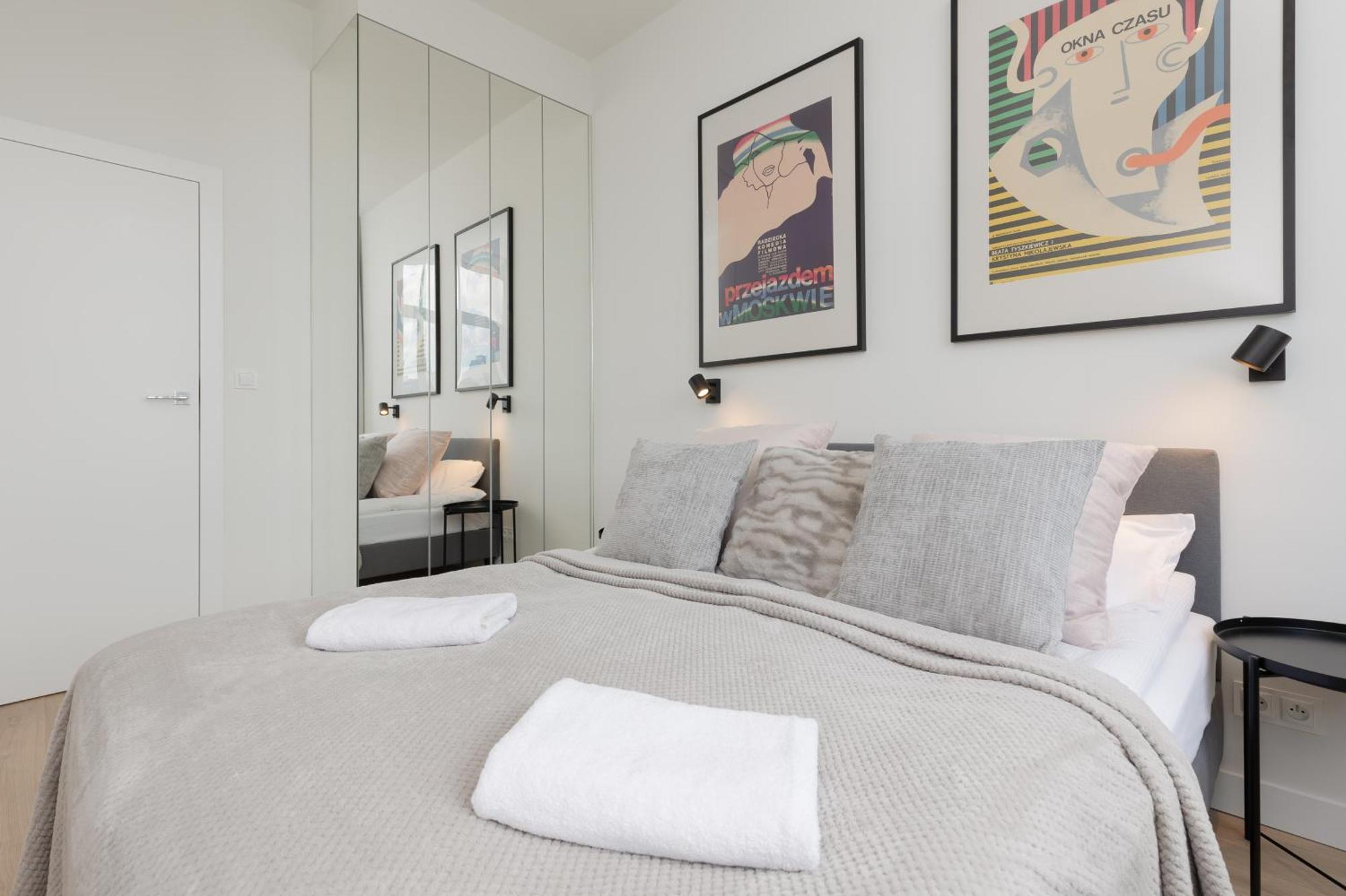 City Panorama Spacious Apartment By Renters Prestige Warsawa Bagian luar foto